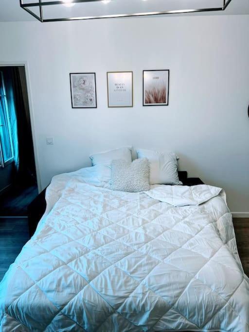 Lotus- 4 Min De Walt Disney-Arrivee Autonome-Parking Et Wifi Gratuit-Proche De Toutes Commodites 5Min De La Vallee Village Chessy  Exterior photo