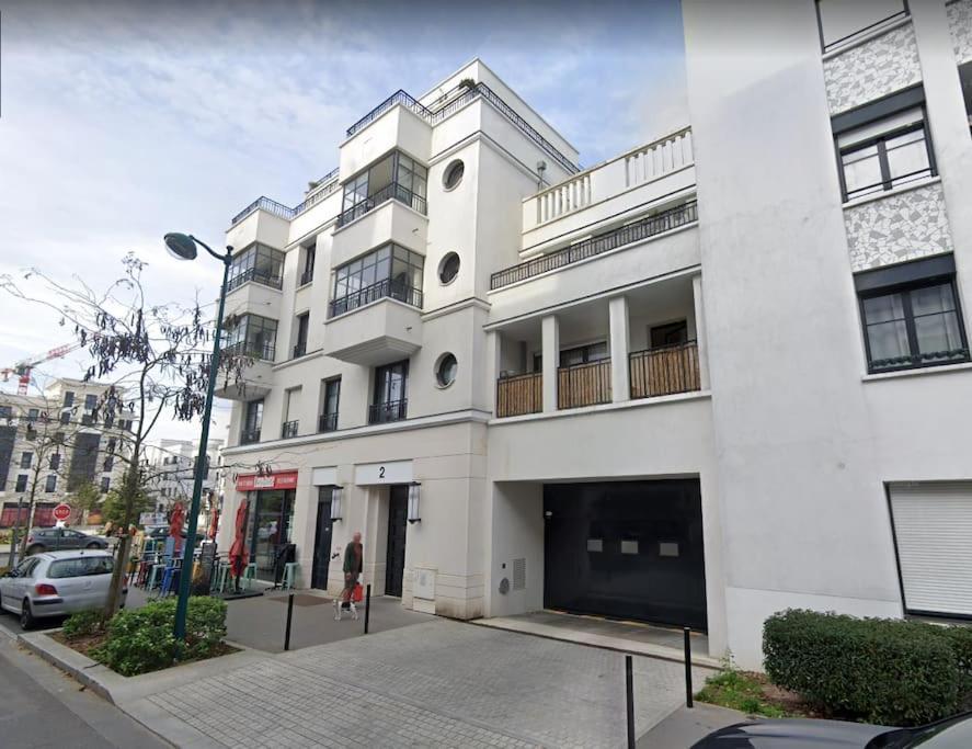 Lotus- 4 Min De Walt Disney-Arrivee Autonome-Parking Et Wifi Gratuit-Proche De Toutes Commodites 5Min De La Vallee Village Chessy  Exterior photo
