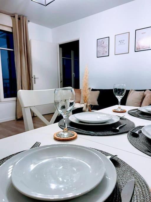 Lotus- 4 Min De Walt Disney-Arrivee Autonome-Parking Et Wifi Gratuit-Proche De Toutes Commodites 5Min De La Vallee Village Chessy  Exterior photo