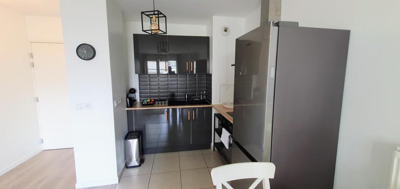 Lotus- 4 Min De Walt Disney-Arrivee Autonome-Parking Et Wifi Gratuit-Proche De Toutes Commodites 5Min De La Vallee Village Chessy  Exterior photo