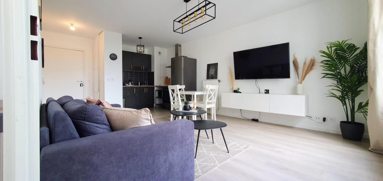 Lotus- 4 Min De Walt Disney-Arrivee Autonome-Parking Et Wifi Gratuit-Proche De Toutes Commodites 5Min De La Vallee Village Chessy  Exterior photo
